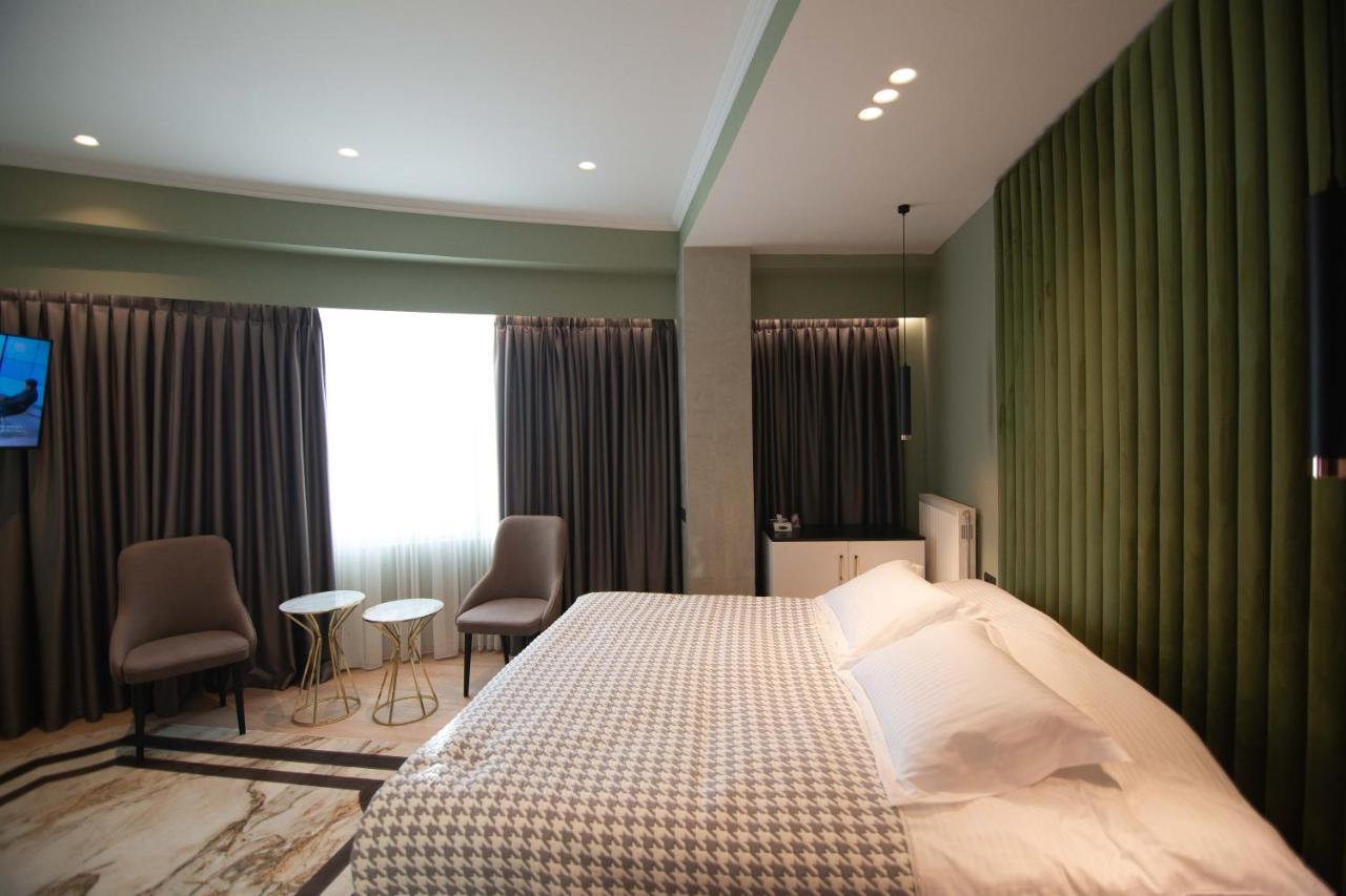 קורצ'ה Sky View Hotel מראה חיצוני תמונה
