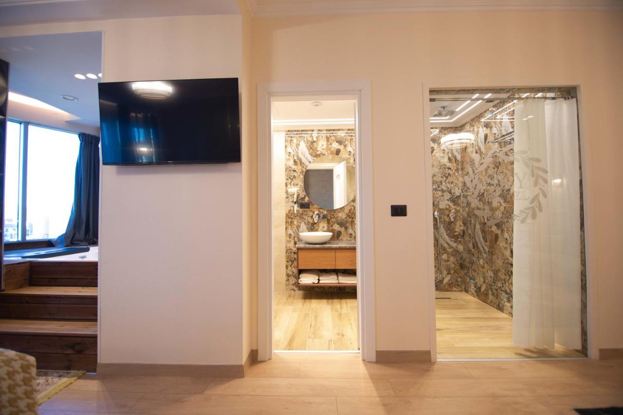 קורצ'ה Sky View Hotel מראה חיצוני תמונה