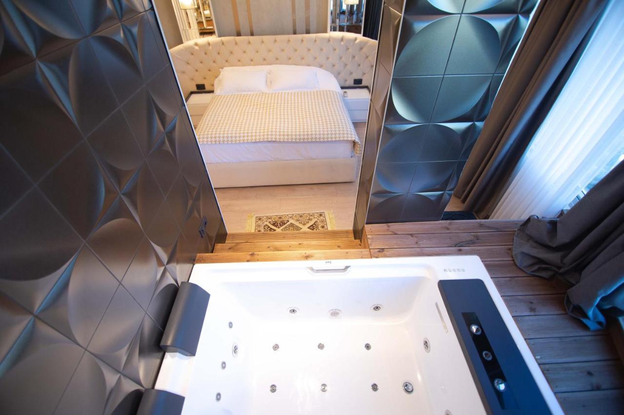קורצ'ה Sky View Hotel מראה חיצוני תמונה