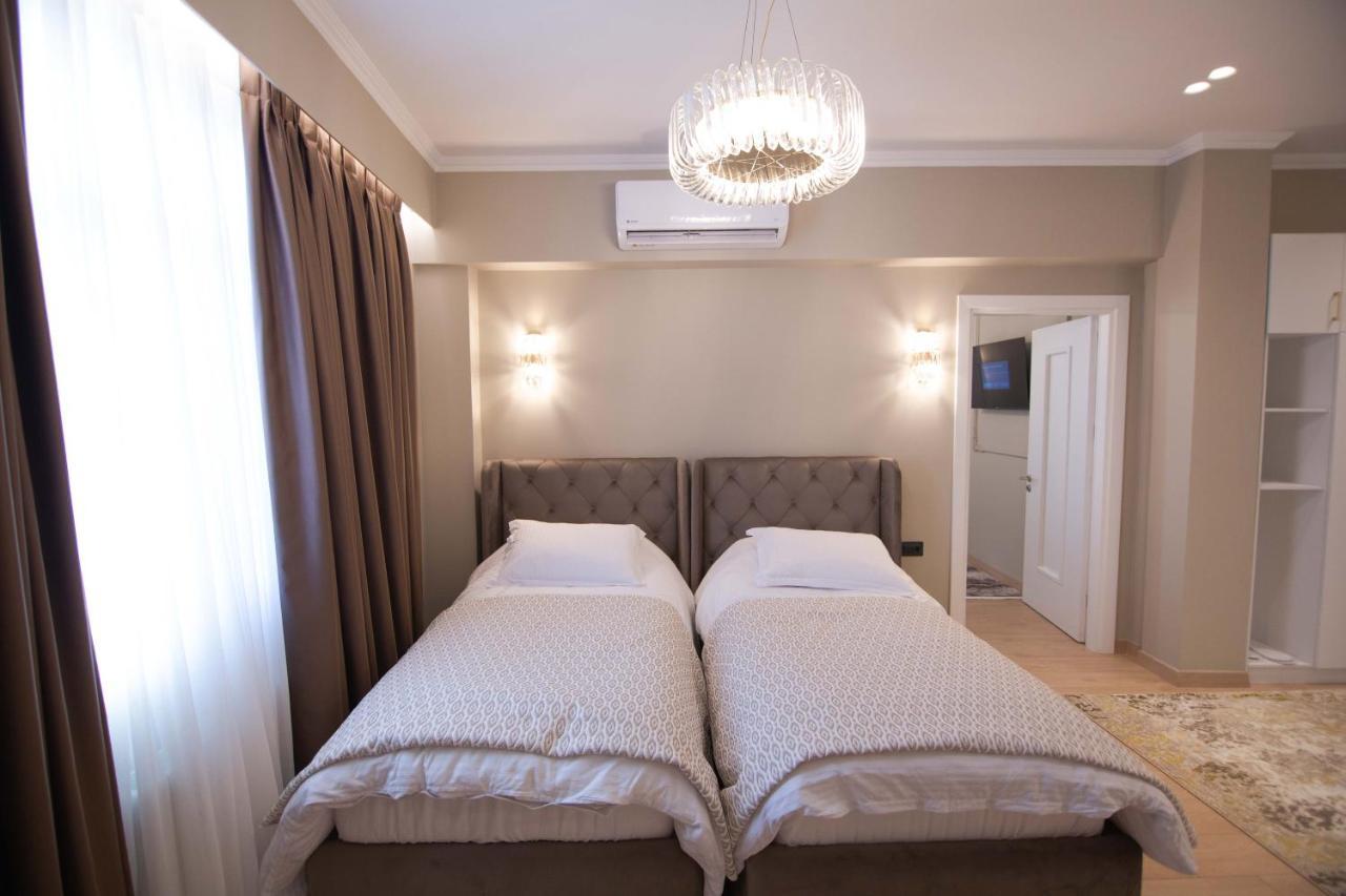 קורצ'ה Sky View Hotel מראה חיצוני תמונה