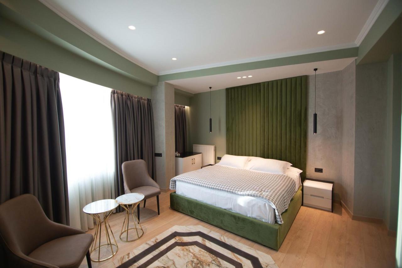 קורצ'ה Sky View Hotel מראה חיצוני תמונה