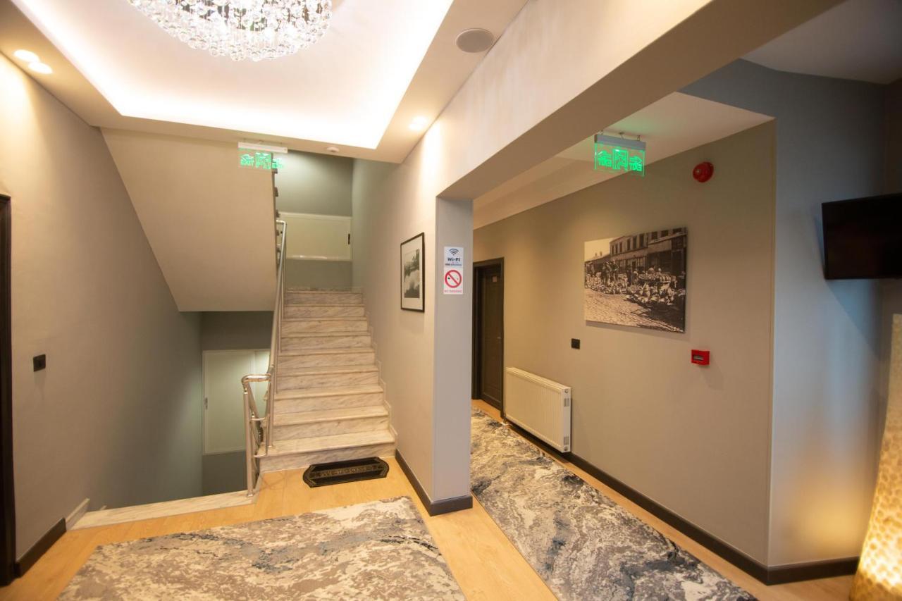 קורצ'ה Sky View Hotel מראה חיצוני תמונה