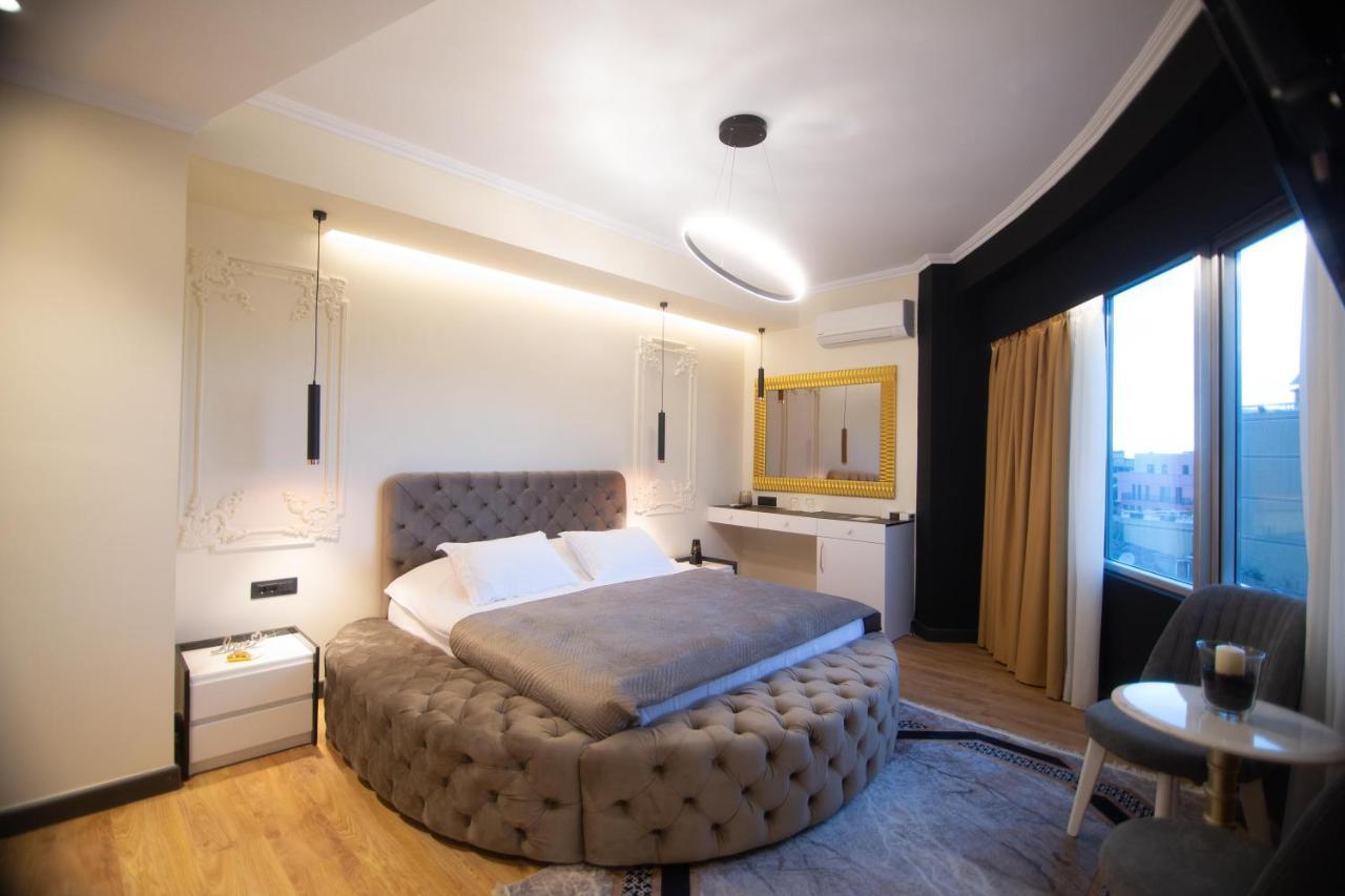 קורצ'ה Sky View Hotel מראה חיצוני תמונה