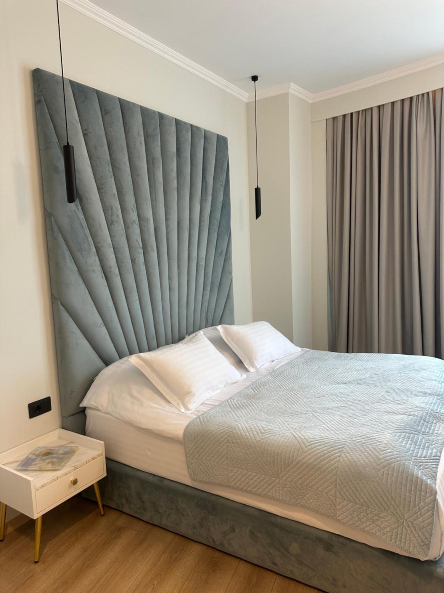 קורצ'ה Sky View Hotel מראה חיצוני תמונה